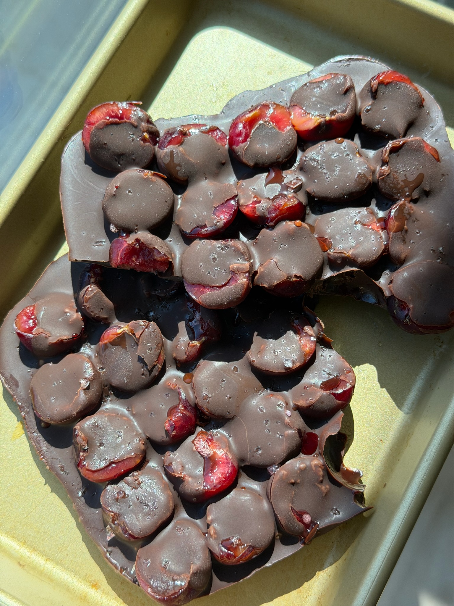 chocolate cherry bark